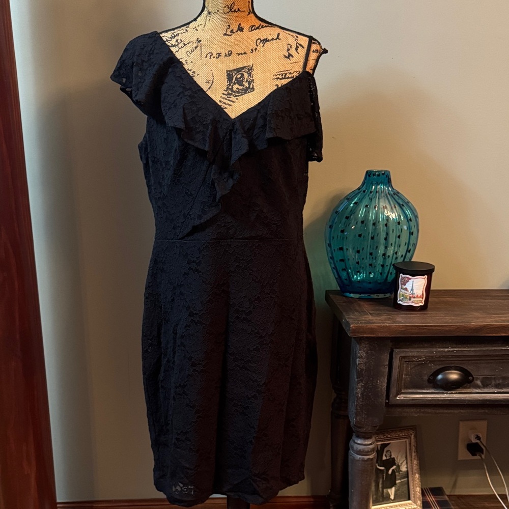 Ralph Lauren Black One Shoulder Dress. Size 18. NWT.